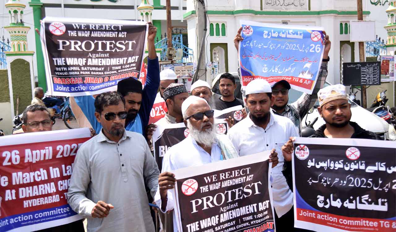 Protests rock Hyderabad demanding withdrawal of Waqf (Amendment) Act