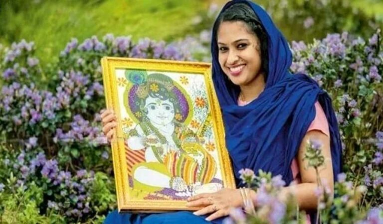 Jasna Salim, painter of Lord Krishna paintings, booked for Guruvayur temple video ban in Thrissur