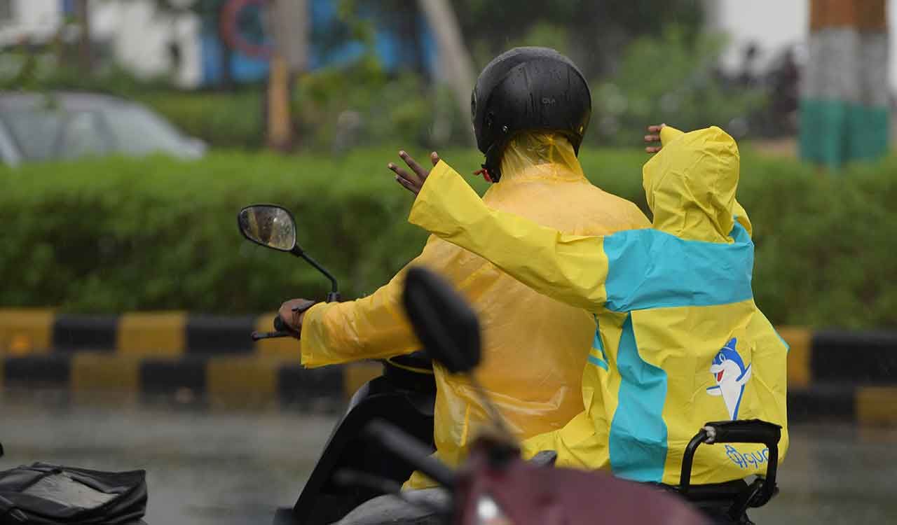 Hyderabad: Thunderstorms, traffic jams disrupt city life