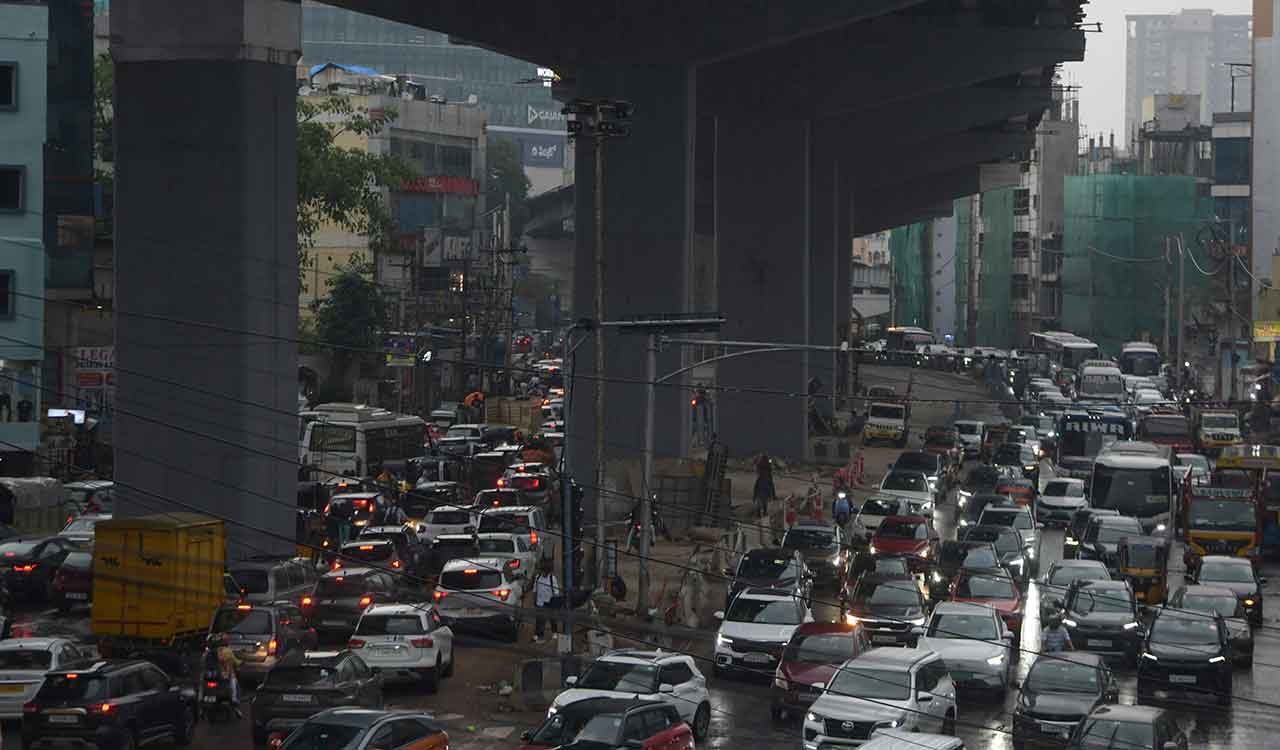 Hyderabad: Thunderstorms, traffic jams disrupt city life