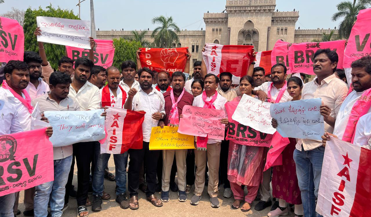 Hyderabad: Osmania University students join protest agaisnt Kancha Gachibowli land auction