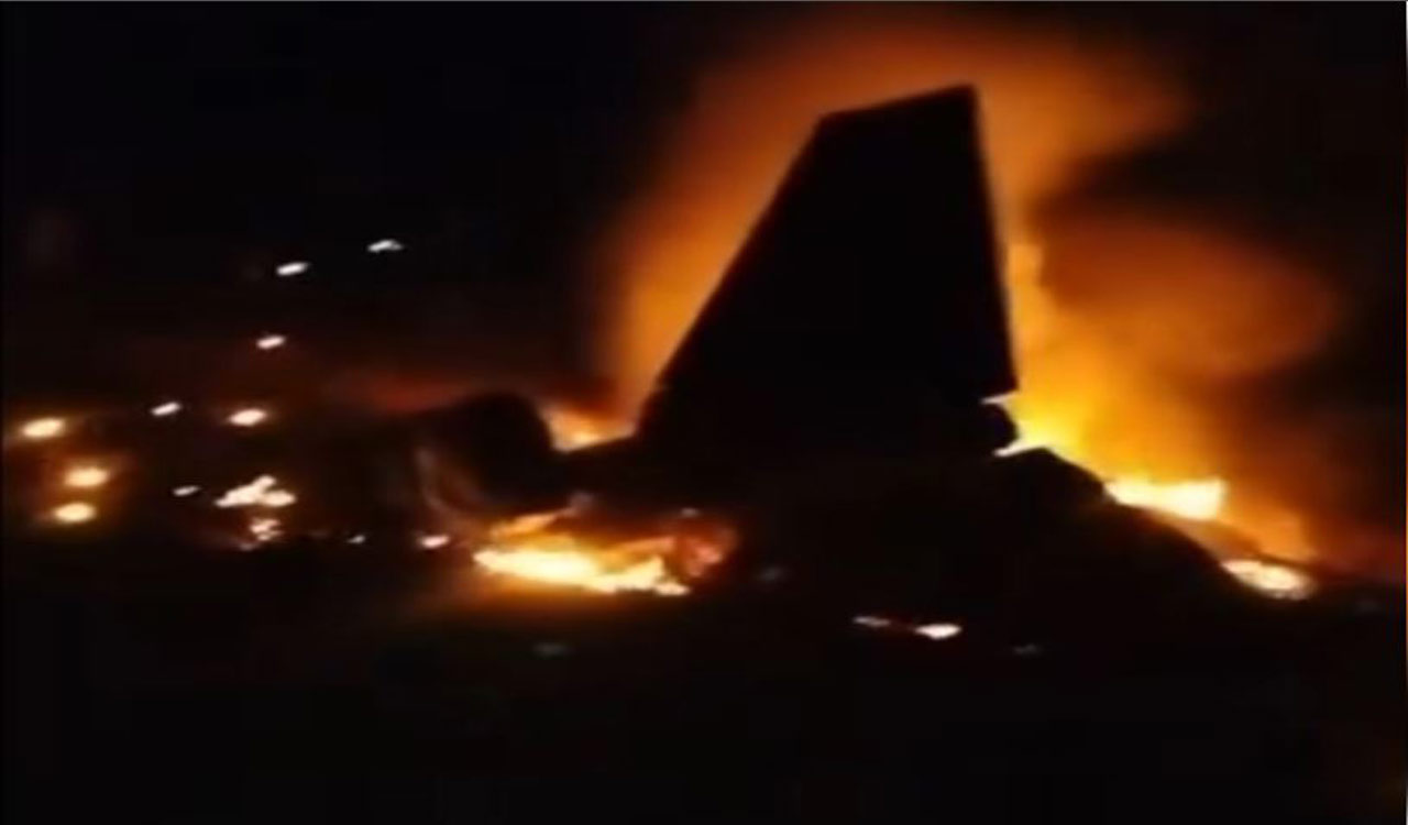 IAF pilot killed, another critical as Jaguar fighter jet crashes in Gujarat