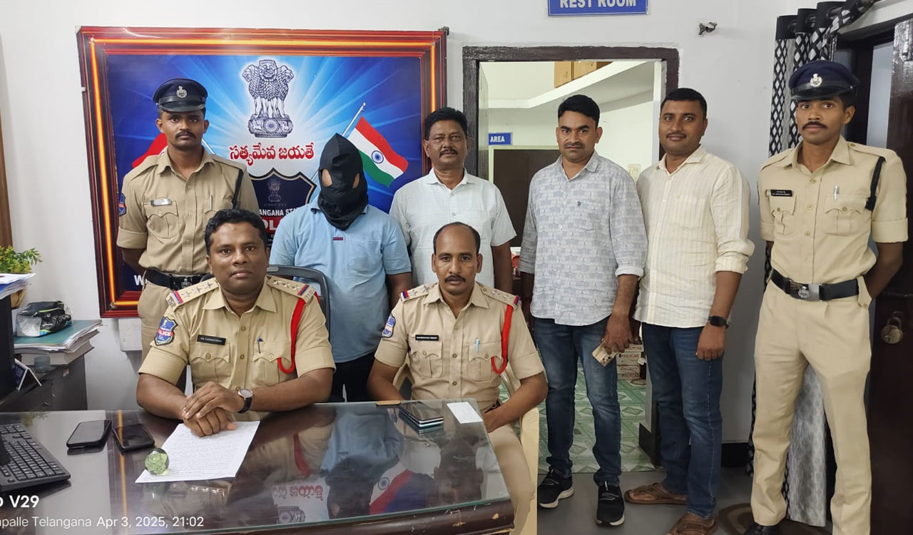 Sangareddy police seize tapancha from ganja smuggler from Bihar