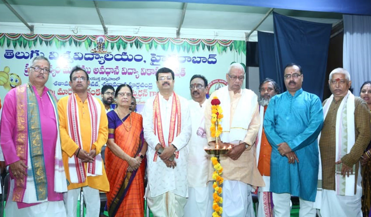 Sampoorna Shatavadhanam: A three day literary fest commences in Hyderabad