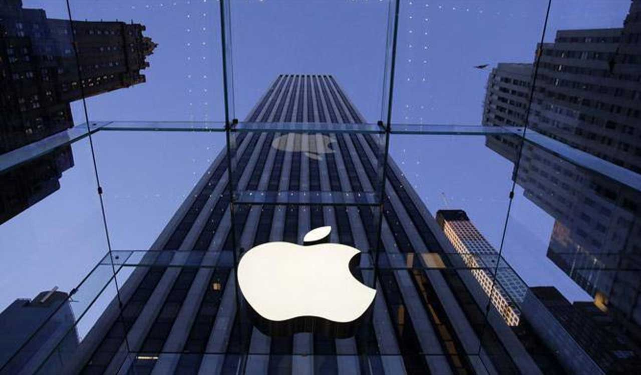 Make iPhones in US or pay 25% import tax, Trump threatens Apple