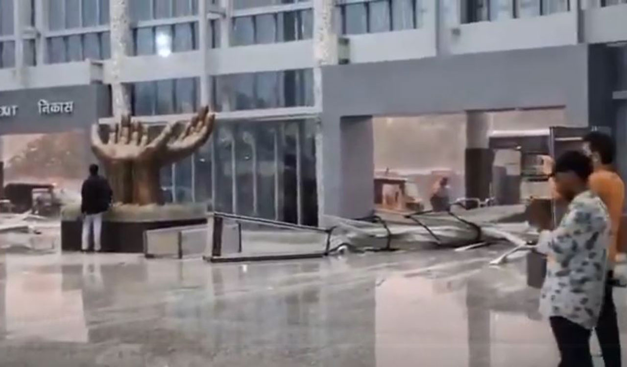 Watch: Railing at Hyderabad’s Charlapalli Railway Terminal entrance collapses