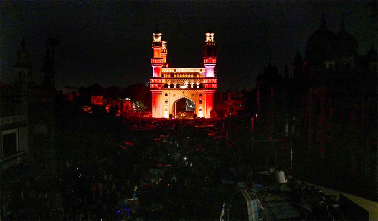 Old city of Hyderabad switches off lights to protest Waqf Act
