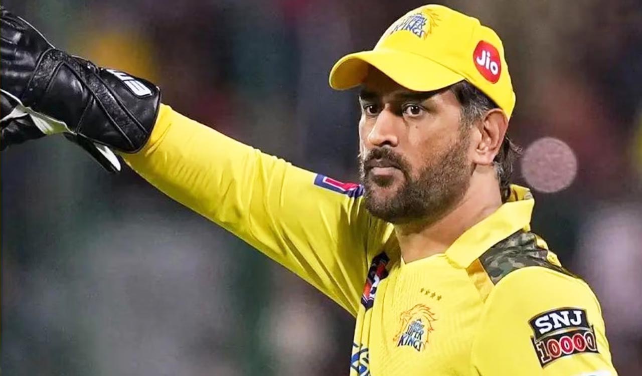 We were slightly short of a par score, says Dhoni