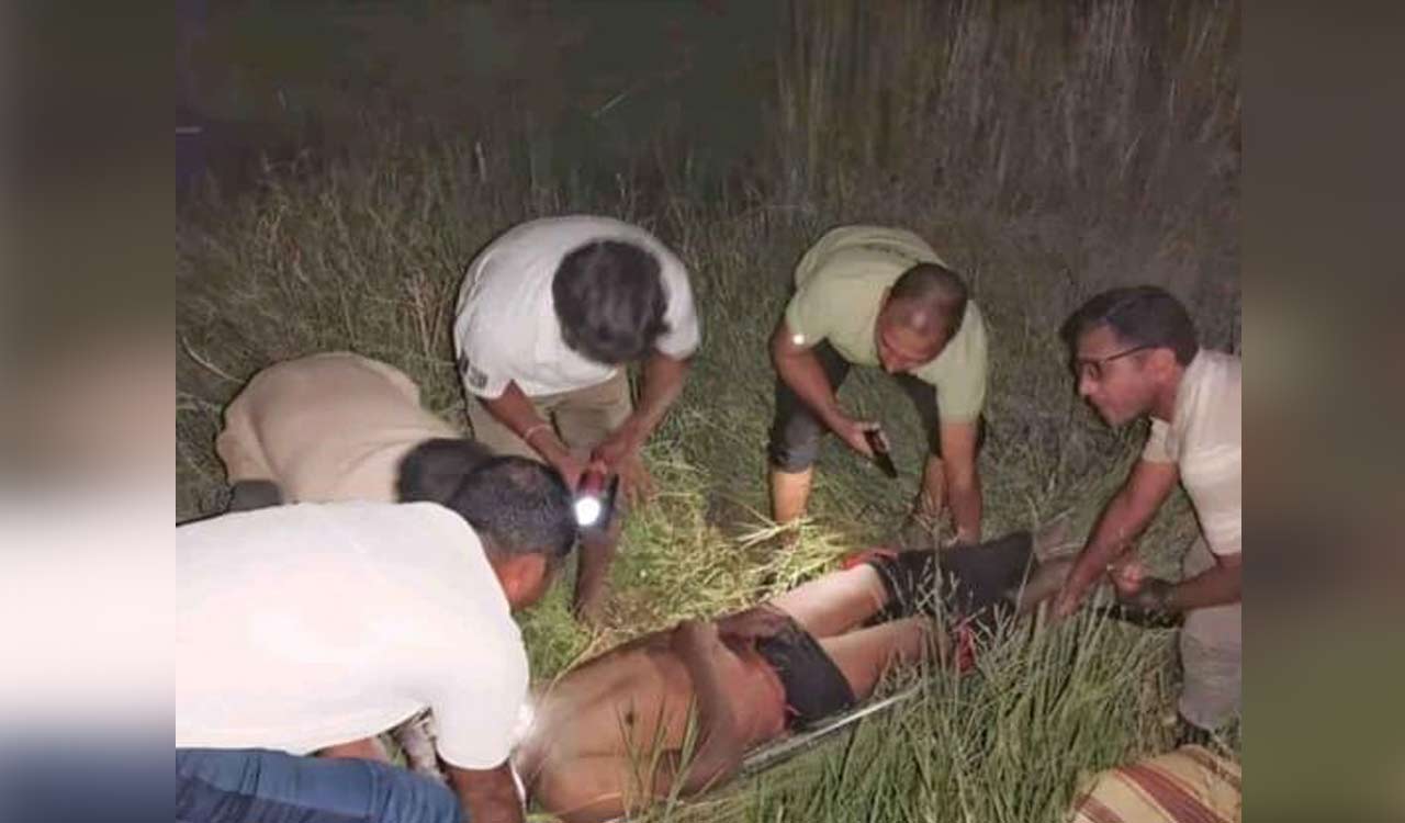 Dial 100 helps fisherman bitten by snake near Bheerpur in Jagtial