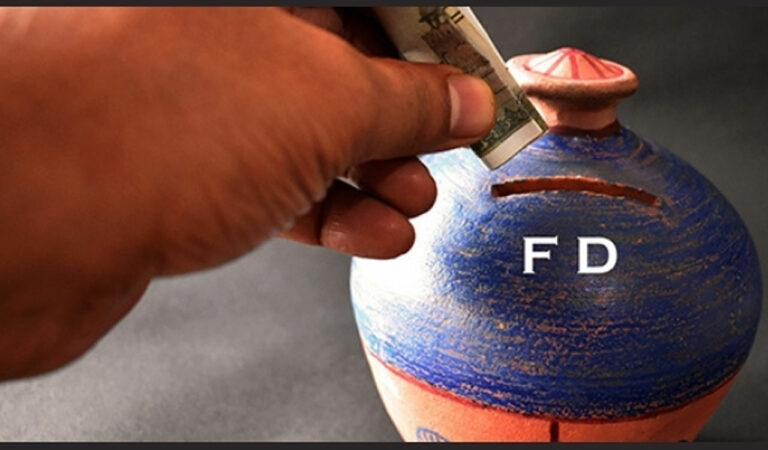 Best banks offering high interest on Rs 3 Lakh FD