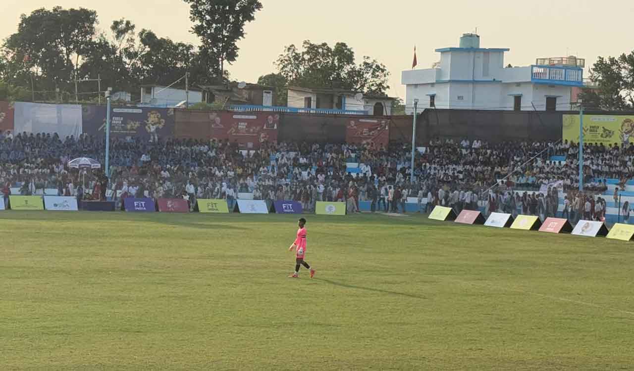‘Football ke rang, Begusarai ke sangh’