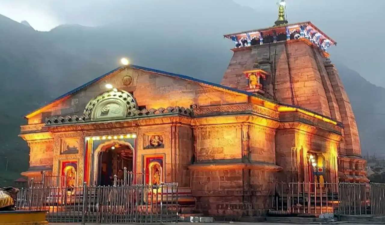 Char Dham Yatra: Chopper services begin for Kedarnath, Badrinath