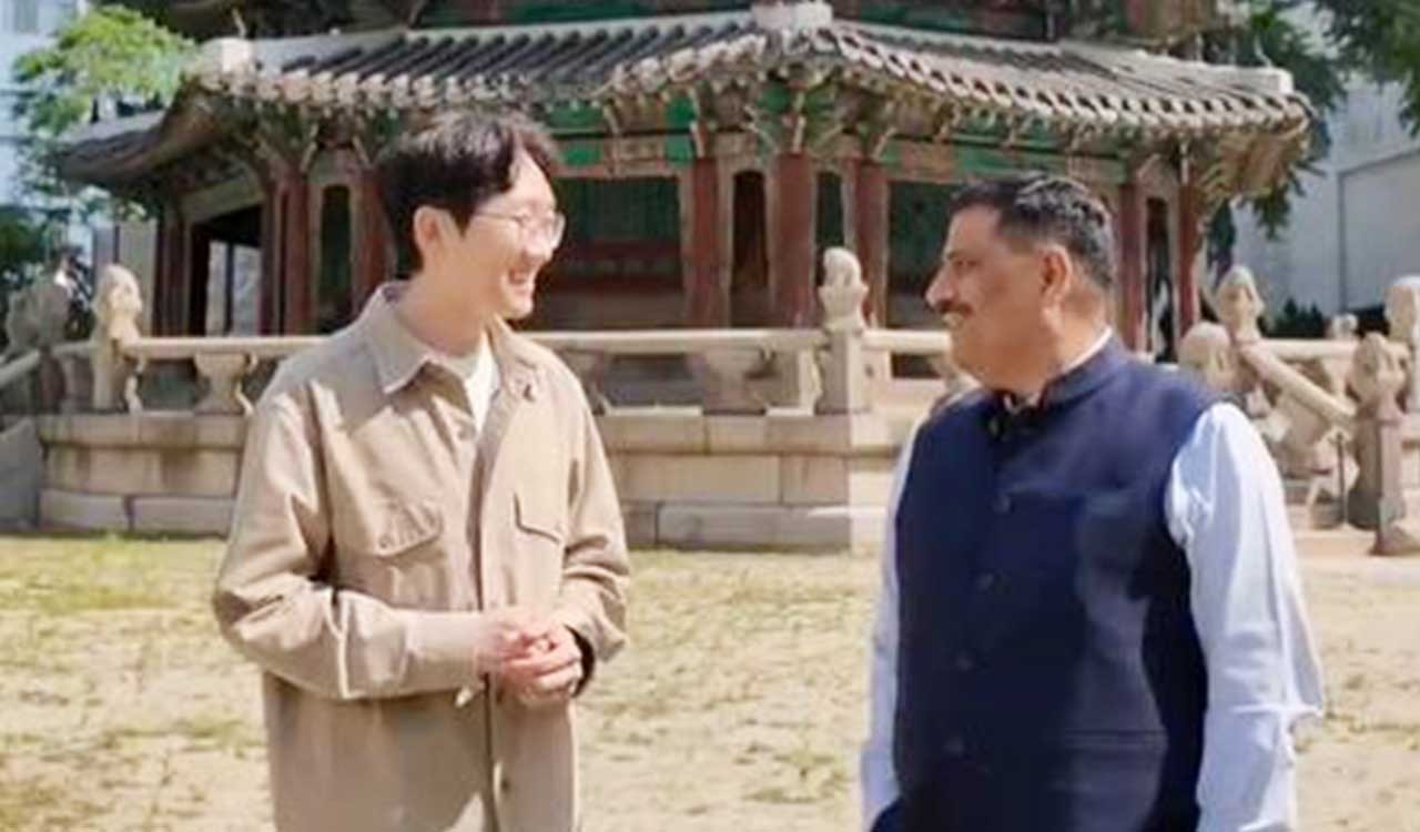 Bihar to Seoul: JD(U) MP Sanjay Jha bonds with ‘Korean Bihari’ in viral cultural exchange