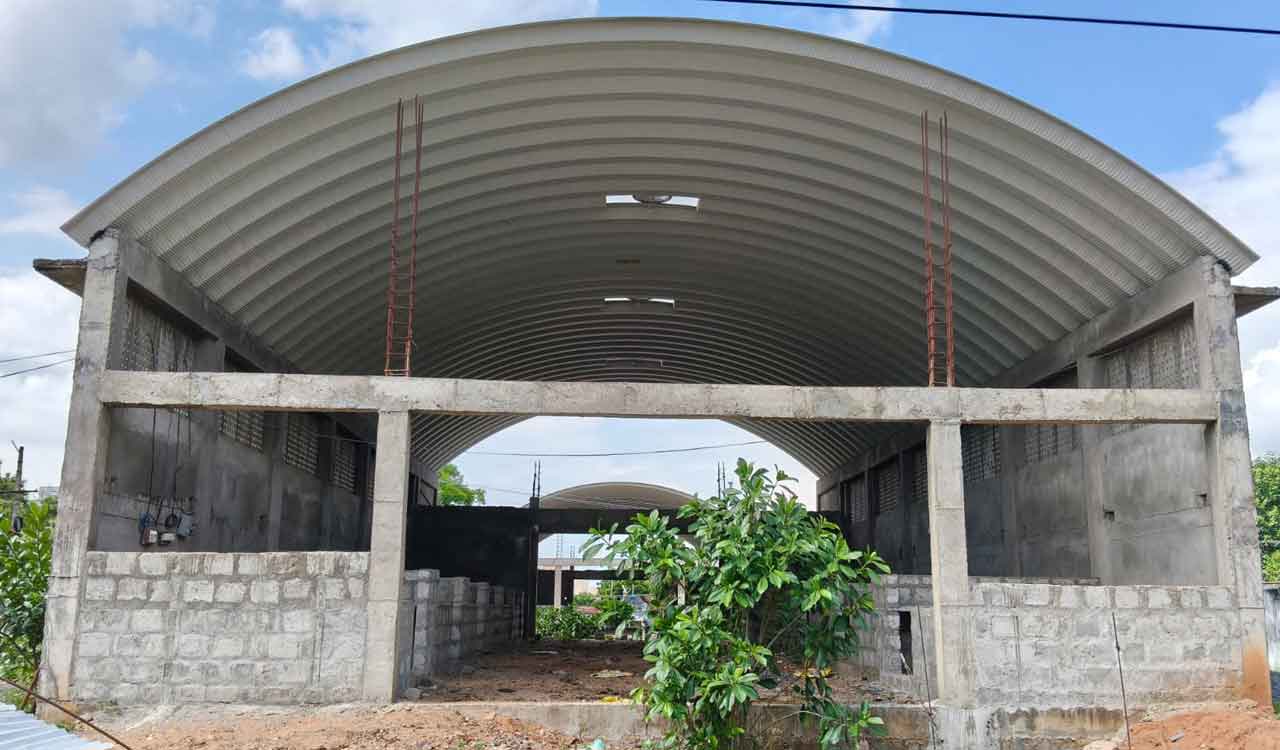 Work on integrated markets stalls in Kothagudem constituency, traders left in the lurch