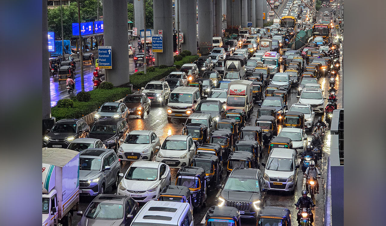 Heavy rains lash Mumbai; Several roads witness waterlogging, Central Railway’s harbour line affected