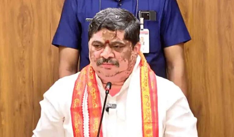 Congress infighting intensifies in Karimnagar, conflicts turn common