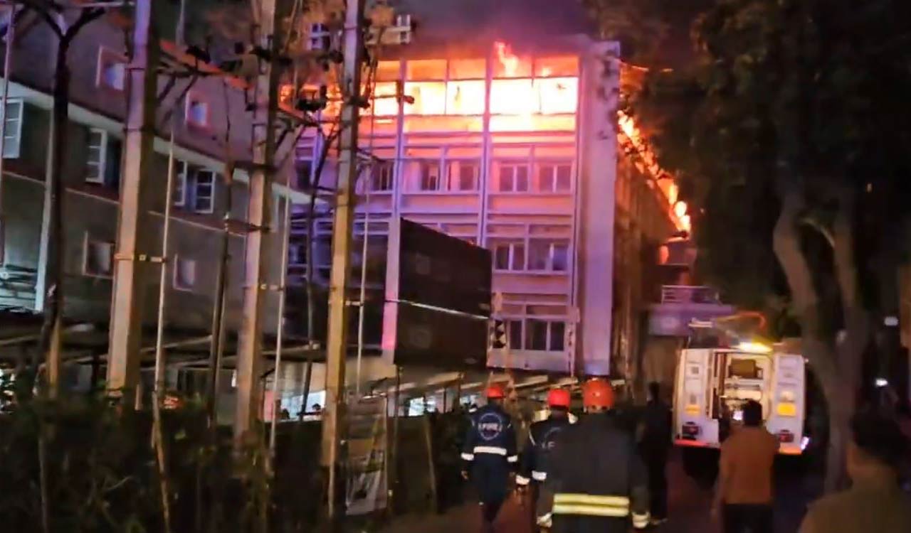 Watch: Fire breaks out at State Bank of India building at Patny in Secunderbad