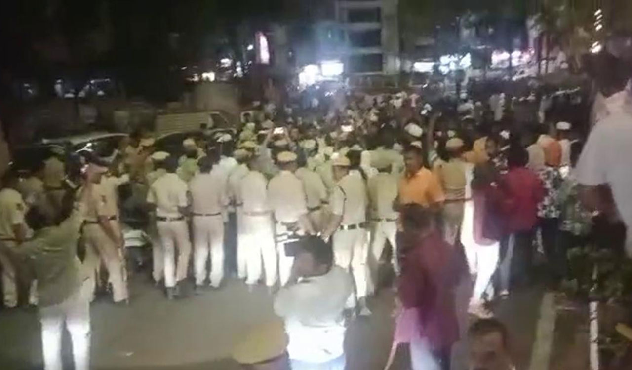 Scuffle at Tiranga rally in Khammam; CP asks public to maintain peace