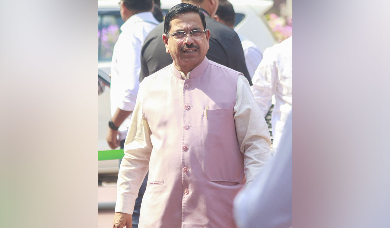 Centre to address e-commerce dark pattern concerns with all stakeholders