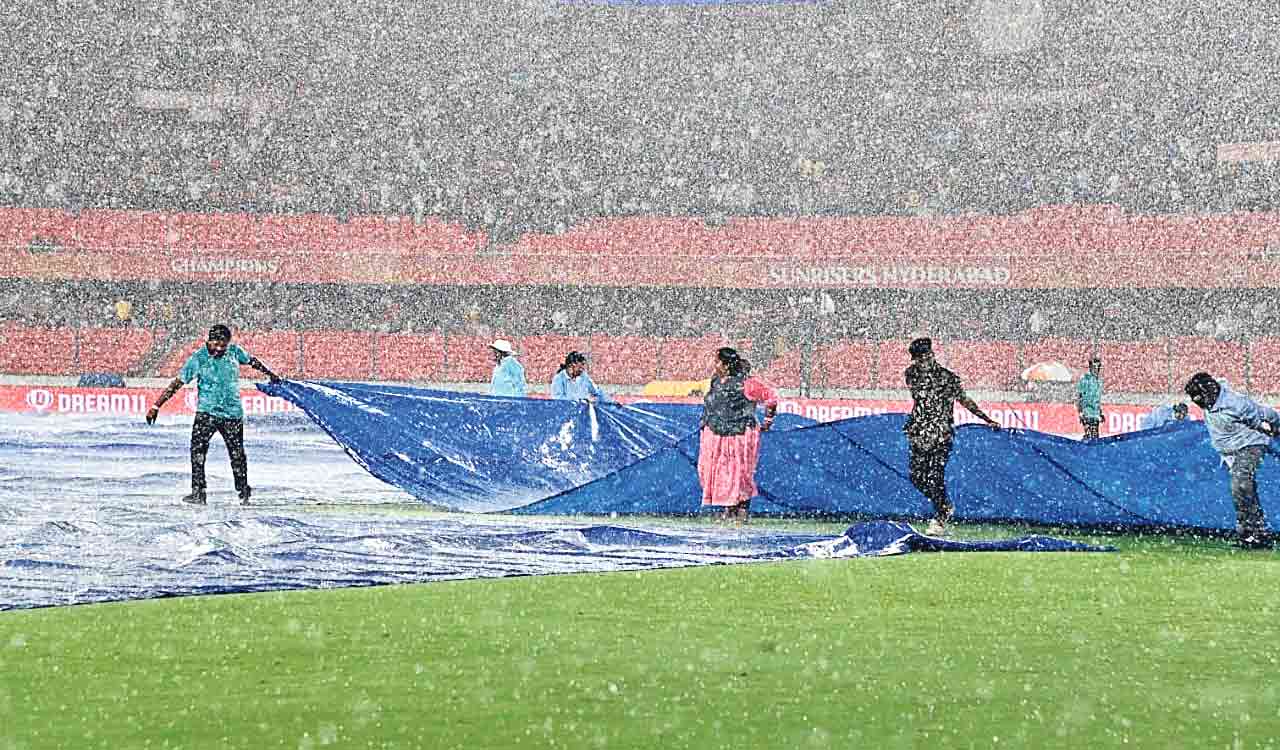 Rain sinks SRH playoffs hopes: Strong show against Delhi goes in vain as match gets called off