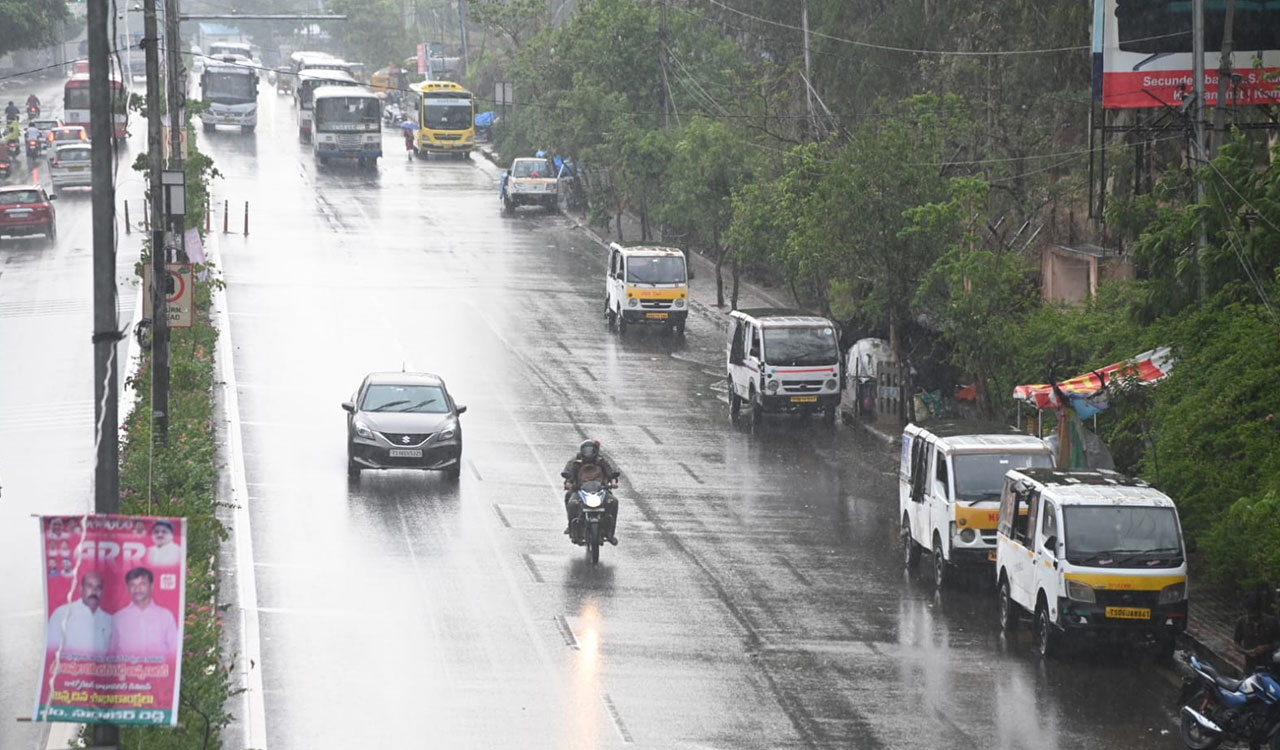 Hyderabad and districts hit by extensive thunderstorms