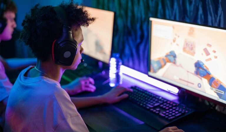 Teen paralysed after yearlong PUBG obses