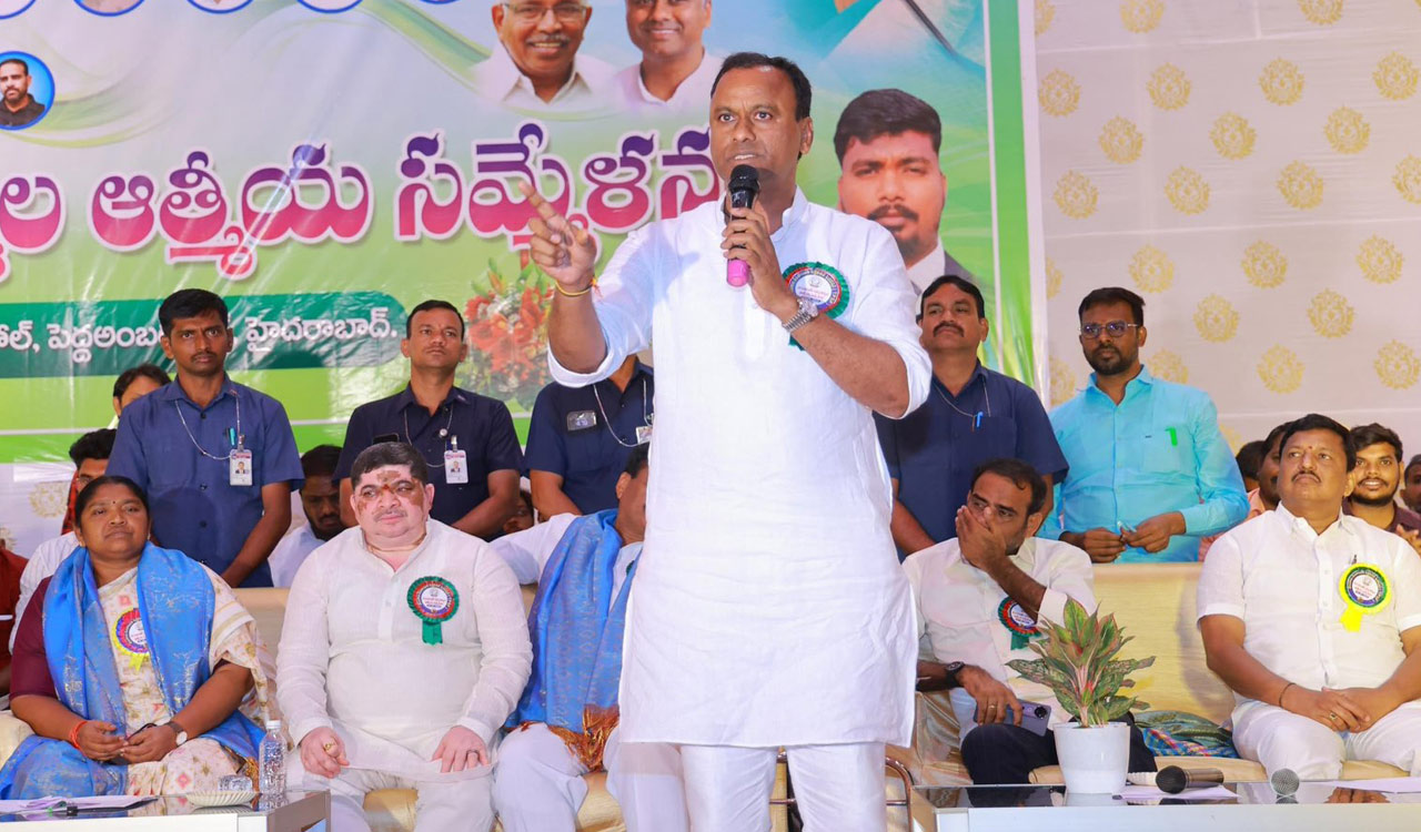 Congress MLA Rajgopal Reddy exposes hardships faced by panchayats