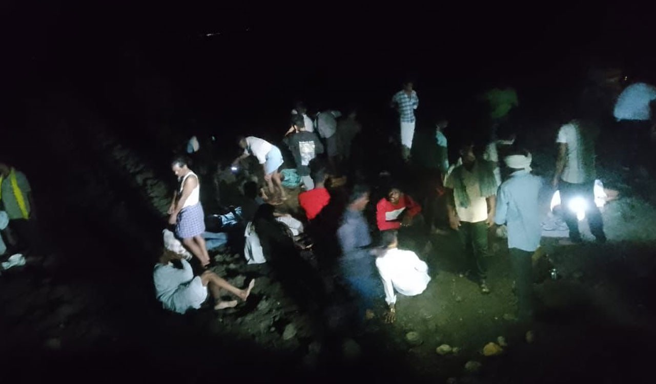 Telangana: Minivan carrying marriage party overturns in Adilabad; 30 Injured, 4 Critical