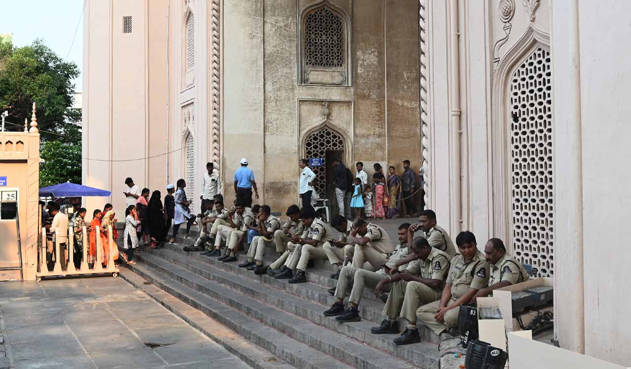 Miss World 2025 contestants to be welcomed with ‘Hadrami marf,’ ‘Naubat’ at Hyderabad’s Charminar for Heritage Walk