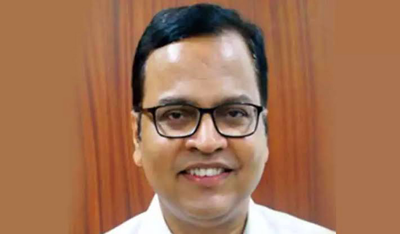 Telangana Gazetted Officers Association office bearers urge Chief Secretary Ramakrishna Rao to address their issues