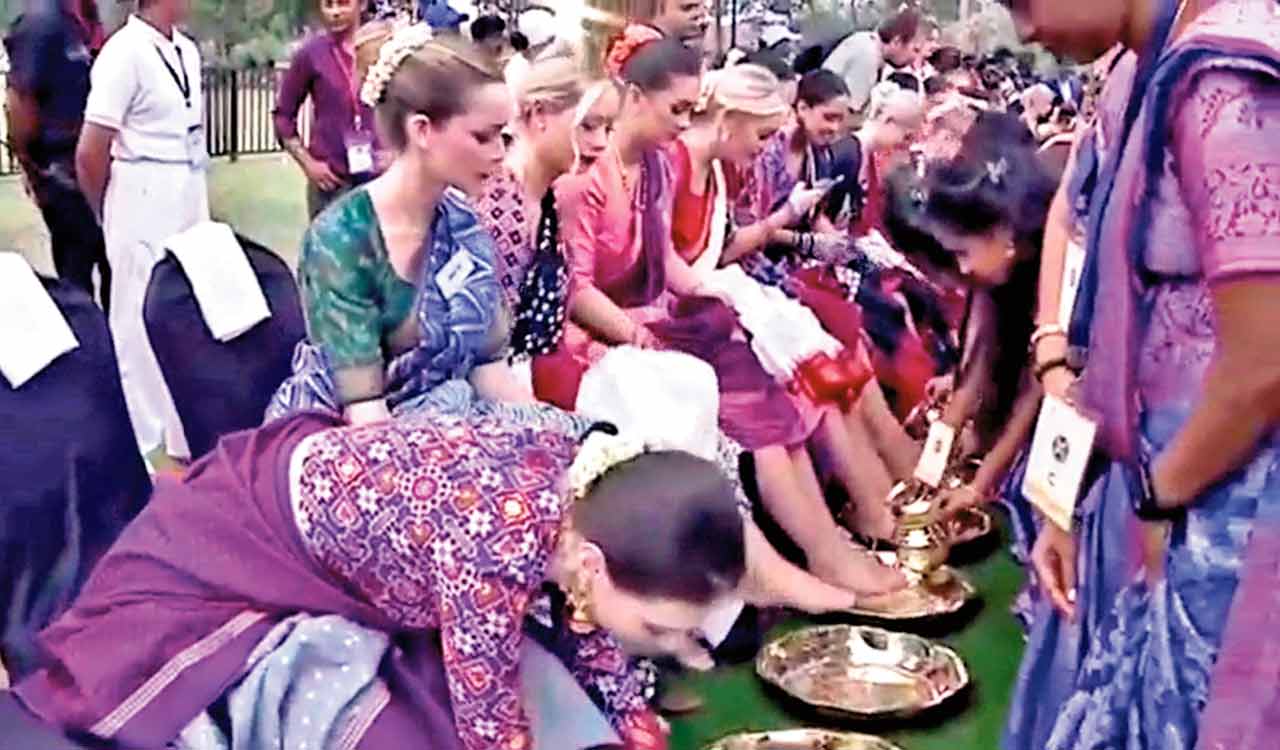 Miss World foot-washing row: BRS women leaders seek Sonia Gandhi’s intervention