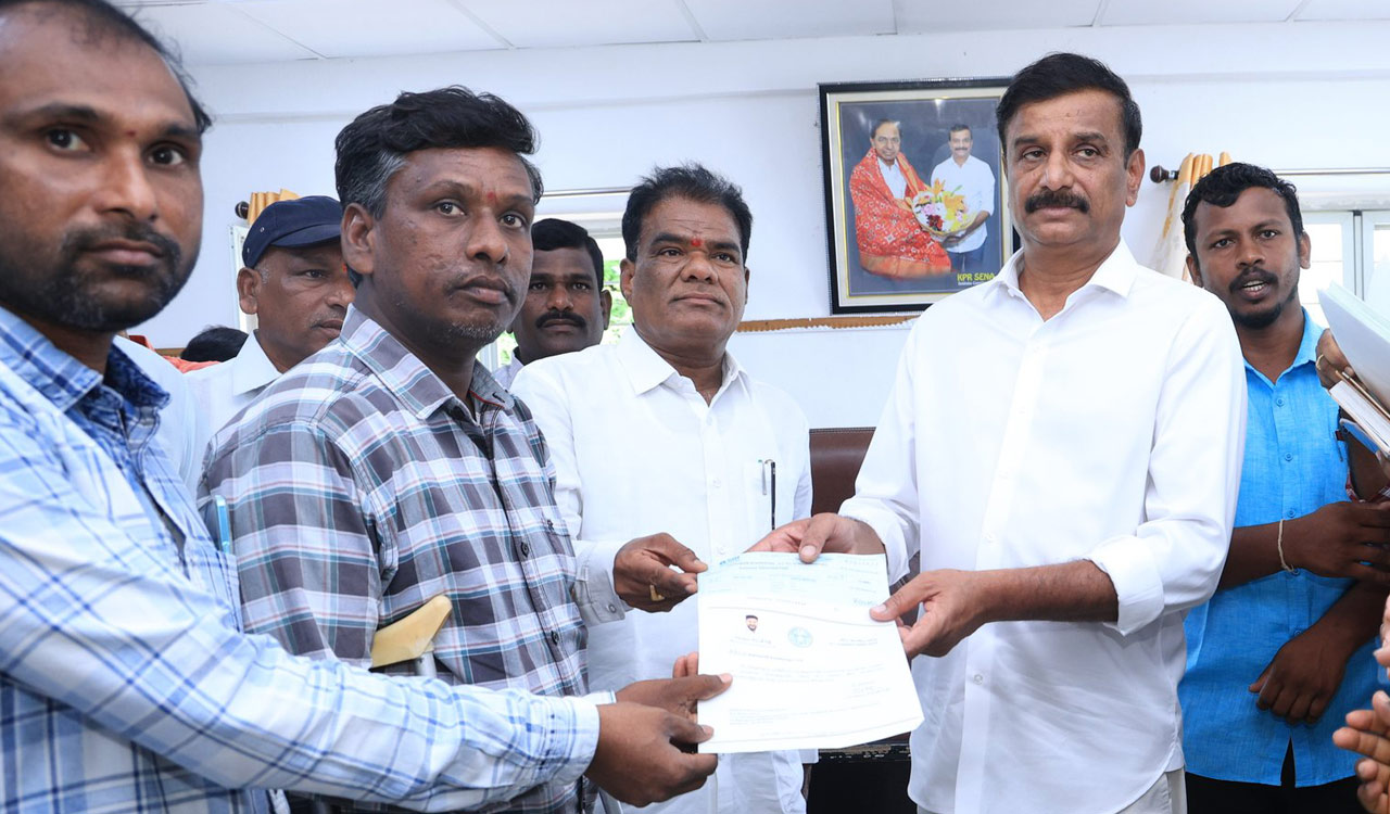 No funds to MLAs despite repeated appeals: Kotha Prabhakar Reddy