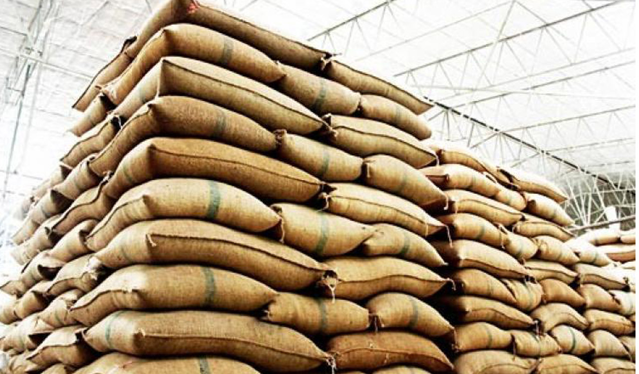 Unseasonal rains: Paddy stored at procurement centres soaked in Nirmal