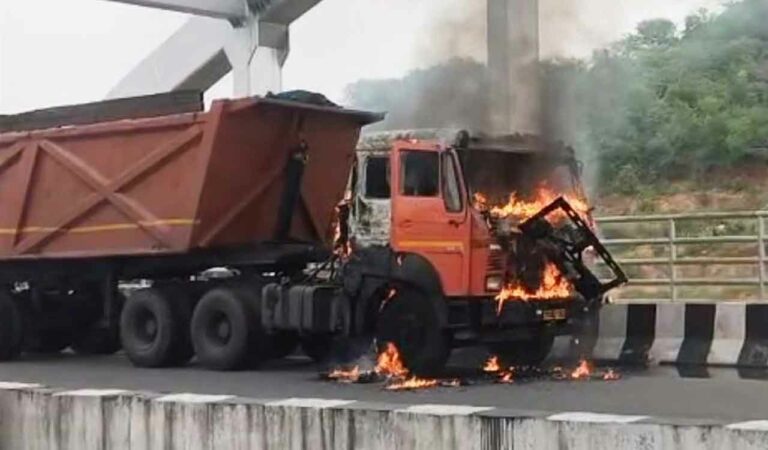 Tipper Truck