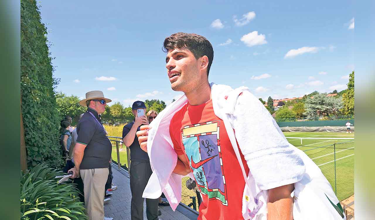 Alcaraz eyes third title in a row as Wimbledon gets underway