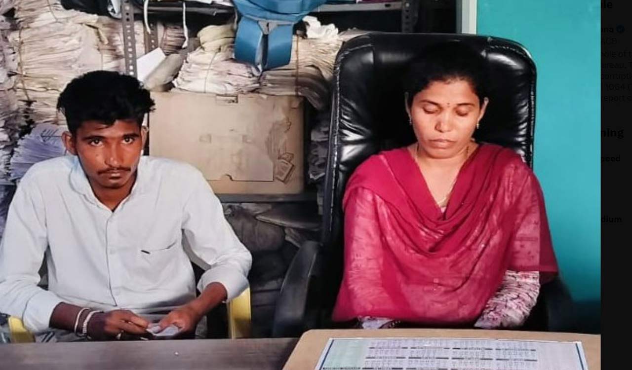 Land surveyor, Chainman arrested for graft in Mancherial