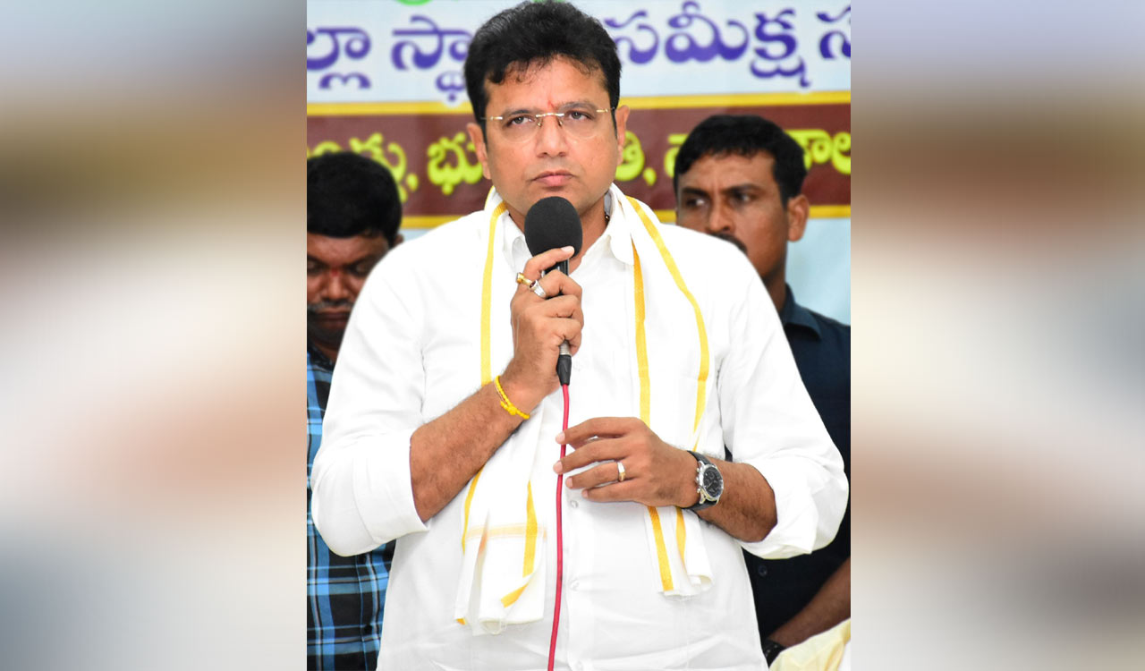 BRS MLA Maganti Gopinath’s condition improves, remains on ventilator: Minister Sridhar Babu