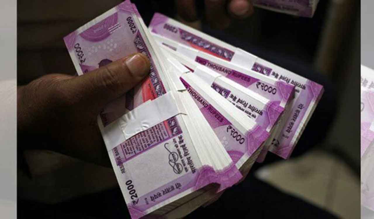 Accounts officer caught taking Rs 15,000 bribe in Adilabad