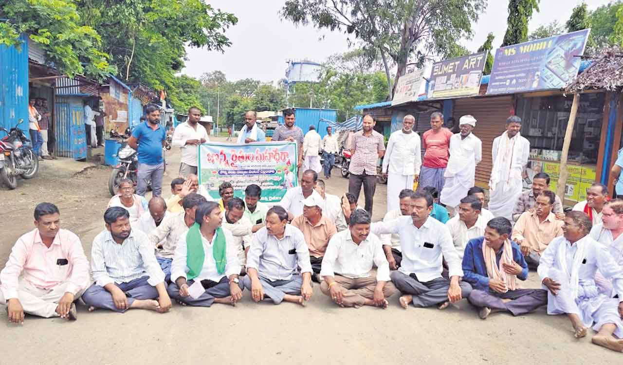 Farmers demand immediate payment for jowar procurement in Adilabad