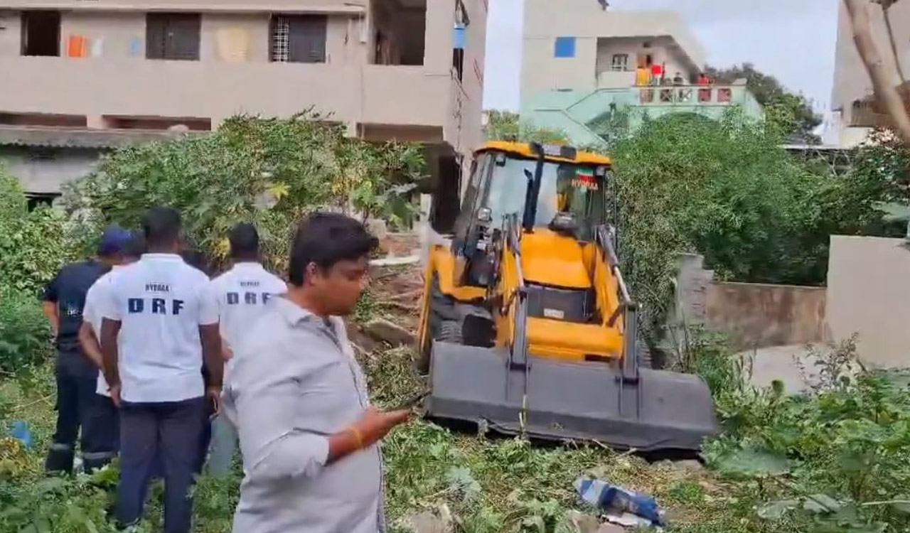 HYDRAA clears encroachments on nala at IS Sadan in Saidabad