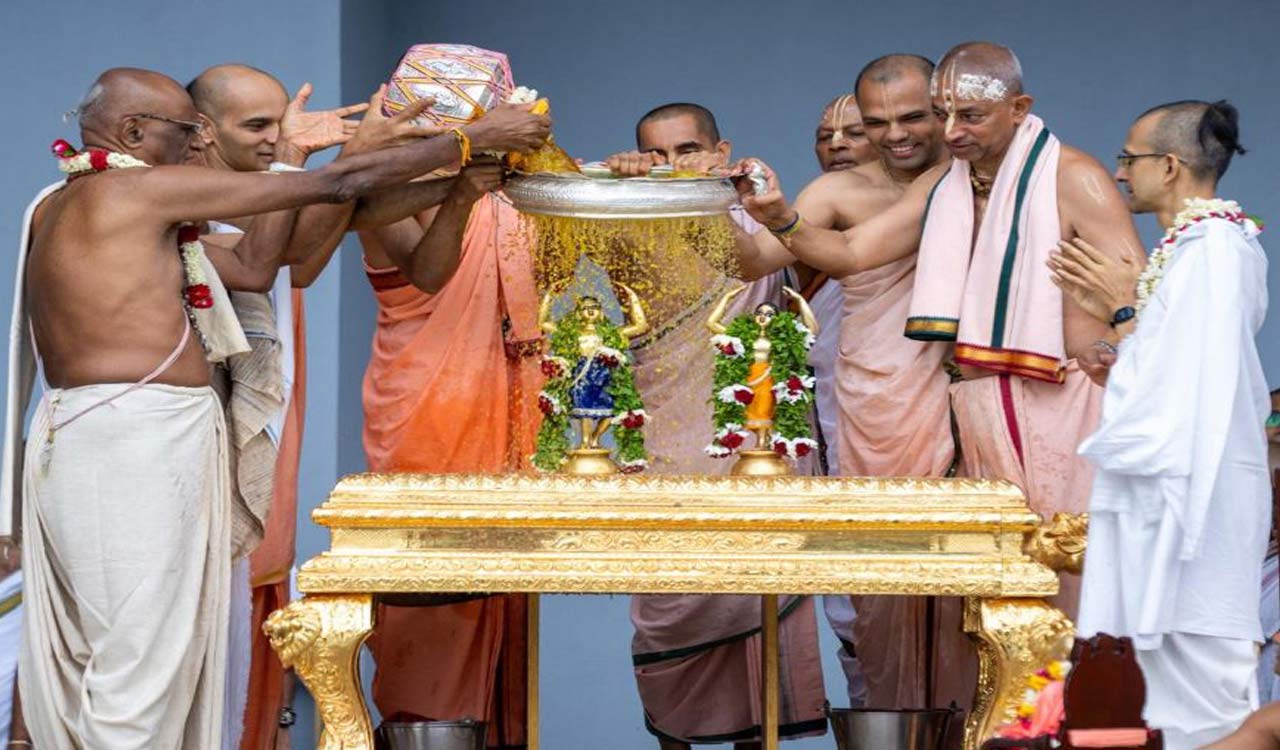 Hyderabad: Hare Krishna Golden Temple celebrates Panhati-Chida Dahi festival