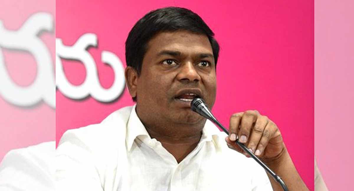 Jeevan Reddy accuses Revanth Reddy of Rs 10,000 crore resort scam