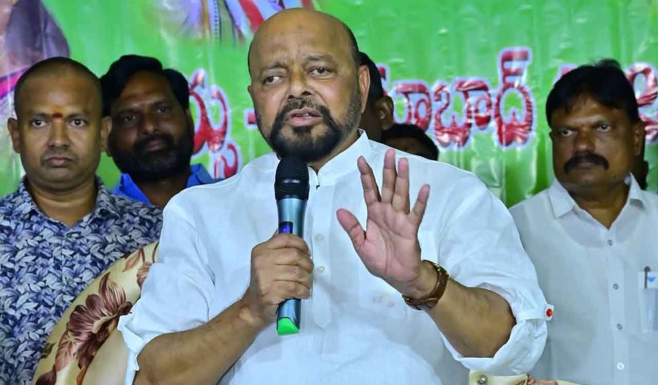 Konda Murali accuses Kadiyam Srihari, other Warangal MLAs of anti-party activities in new complaint