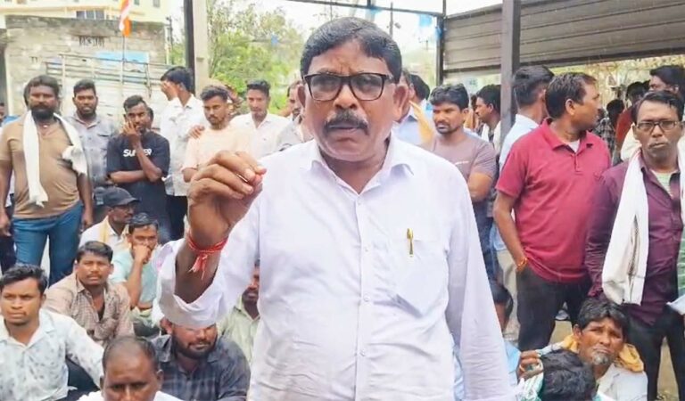Farmers, villagers stage protest over erratic power cuts in Telangana's Asifabad district