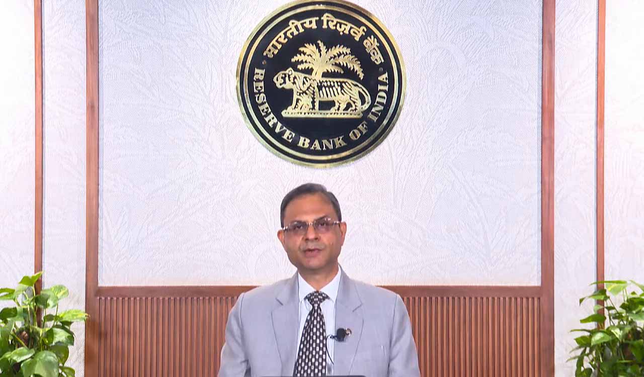 RBI to raise gold loan-to-value ratio to 85 per cent for small borrowers of up to Rs 2.5 lakh