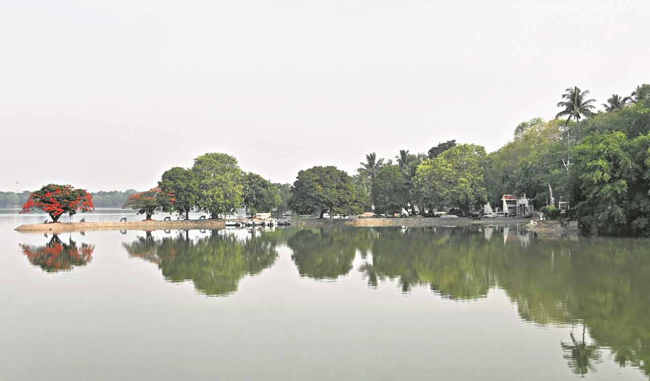 Heavy rains forecast with strong winds in next three days in Telangana