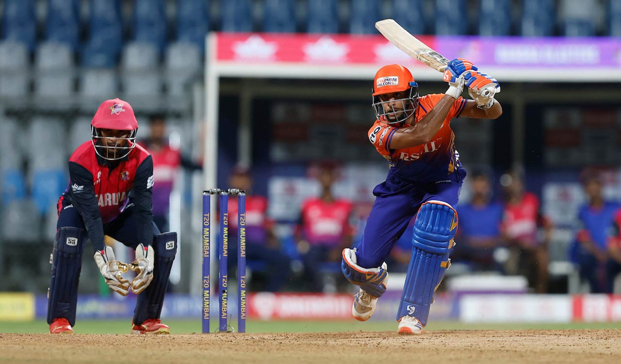 SoBo Mumbai Falcons storm into final with dominant win over Bandra Blasters