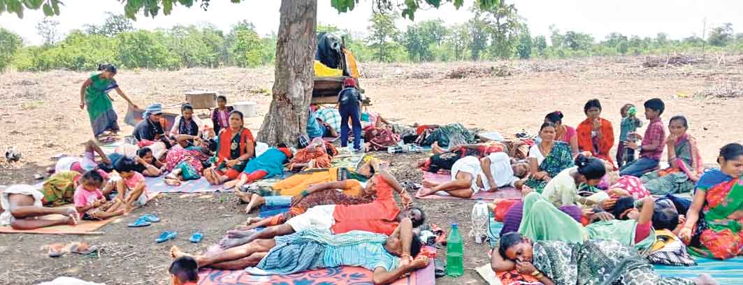 Non-tribal farmers’ protest enters fourth day in Asifabad over forest land dispute