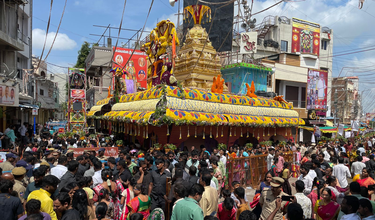 Traffic advisory issued for Golconda Bonalu 2025; diversions, parking zones, and helpline details announced