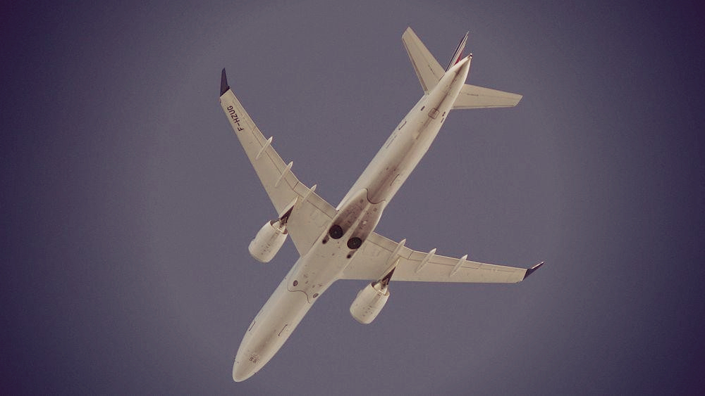 Boeing shares plunge 6.4% after Air India 787-8 Dreamliner crashes in Ahmedabad